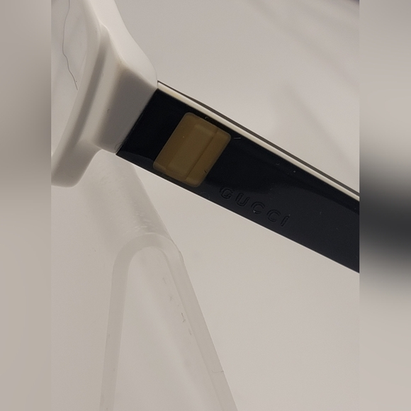 Gucci Glasses with Foldable Case - Picture 5 of 10